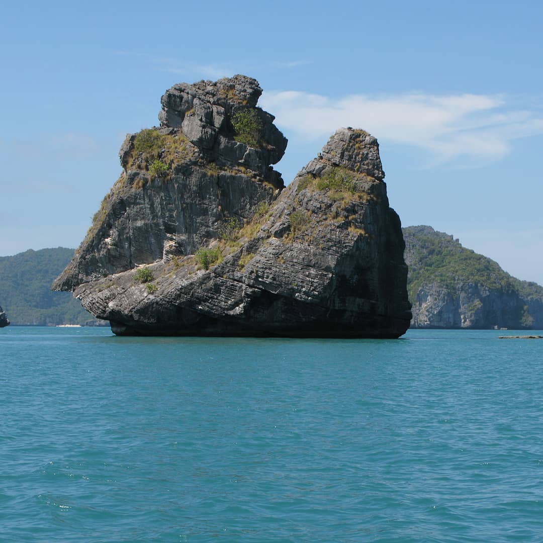 49614576_219798342234423_7966494134498230272_n Statue of Guan Yu at a Chinese shrine in Koh Samui, Thailand.