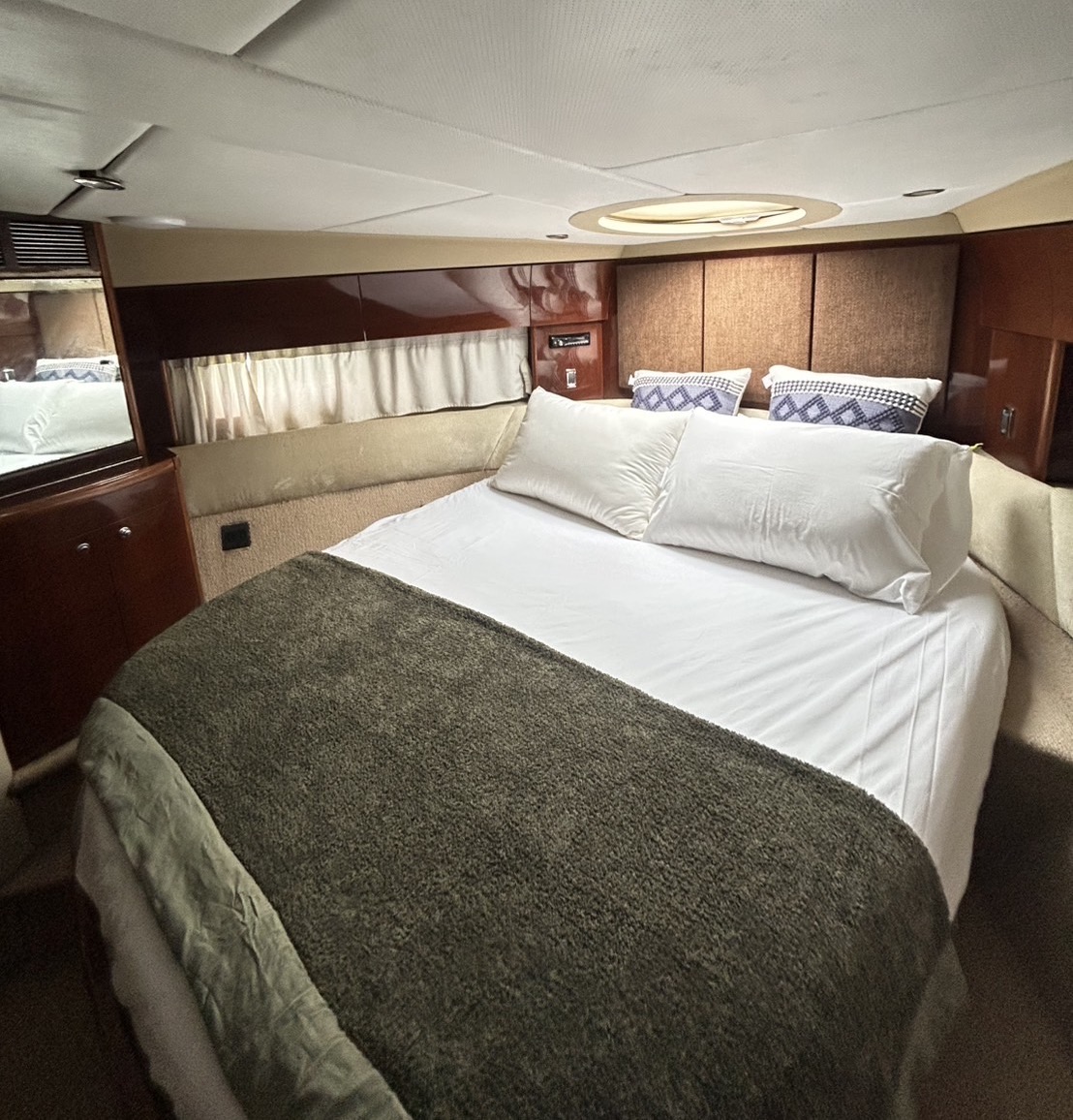 Princess 42 Yacht Koh Samui | Book Private Yacht Charters